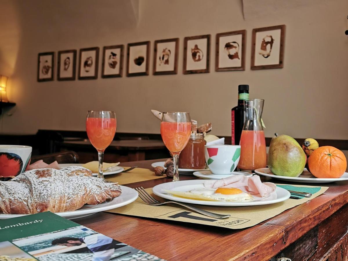 Alla Torre Del Barbarossa B&B Foresteria Mandello del Lario Eksteriør bilde