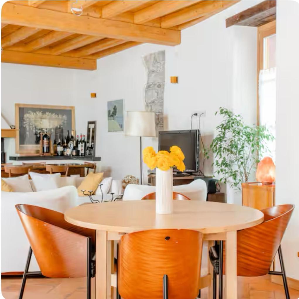 Alla Torre Del Barbarossa B&B Foresteria Mandello del Lario Eksteriør bilde