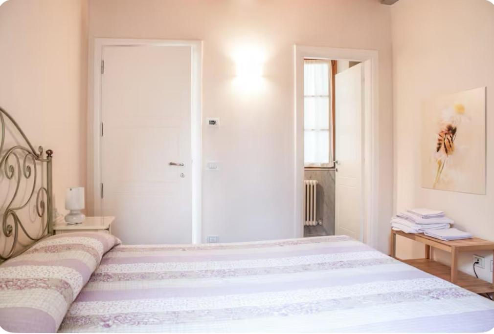 Alla Torre Del Barbarossa B&B Foresteria Mandello del Lario Eksteriør bilde