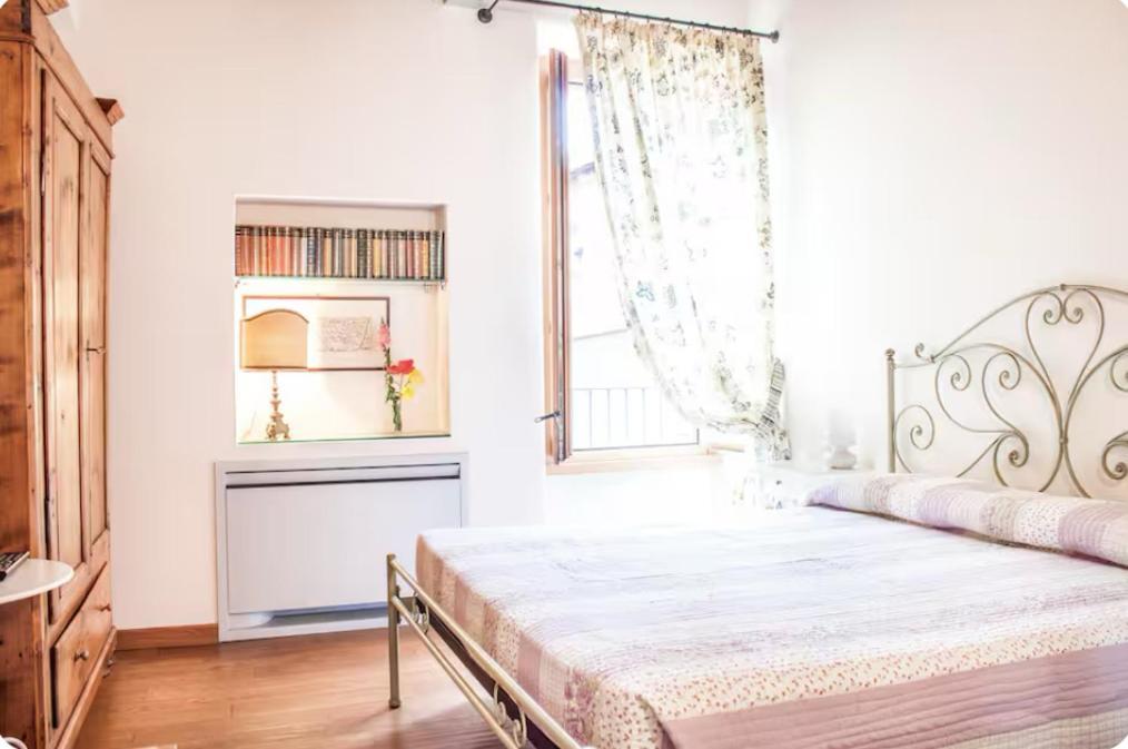 Alla Torre Del Barbarossa B&B Foresteria Mandello del Lario Eksteriør bilde